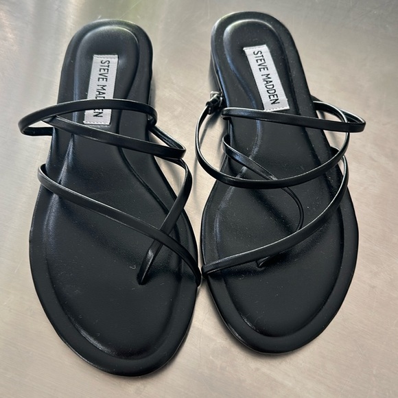 Steve Madden Aruba Sandal - Picture 2 of 4